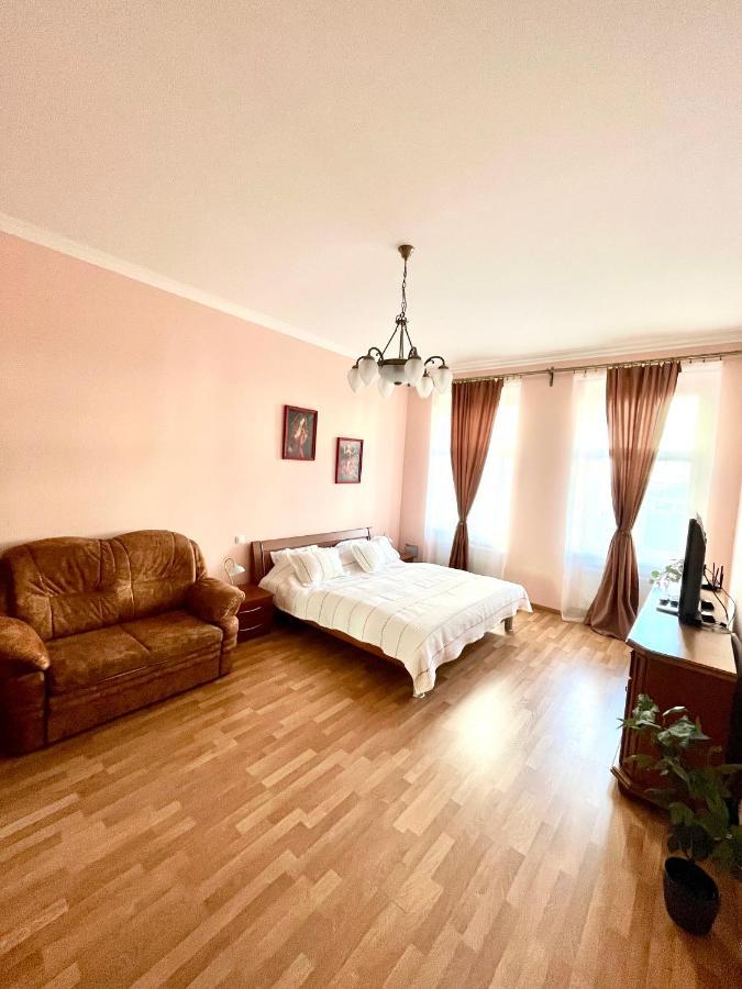 Apartment Colonnade Carlsbad Karlovy Vary Exterior photo
